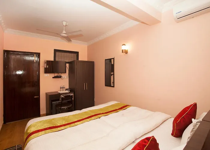 Oyo 818 Queen Tower Hotel Kathmandu