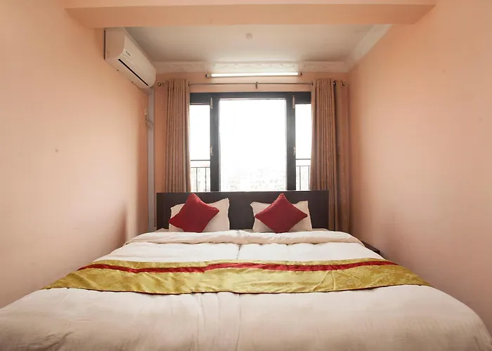 Hotel Oyo 818 Queen Tower Kathmandu