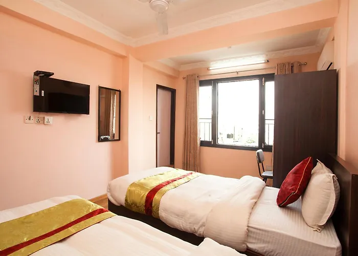 Hotel Oyo 818 Queen Tower Kathmandu