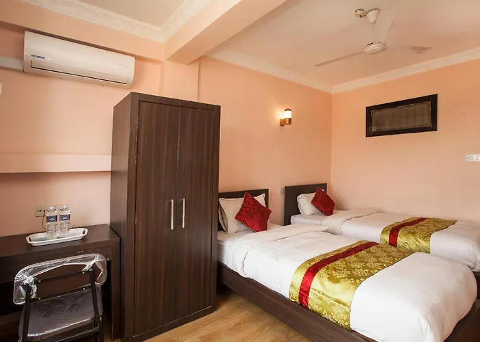 Oyo 818 Queen Tower Hotel