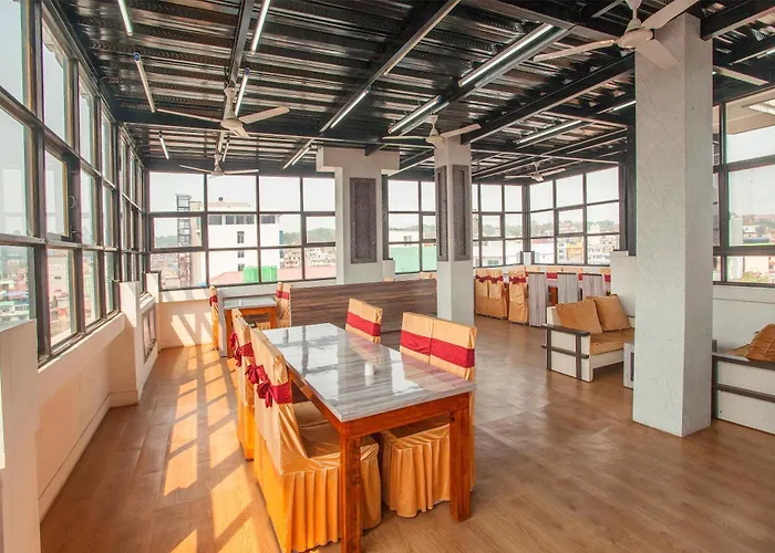 Oyo 818 Queen Tower Hotel Kathmandu
