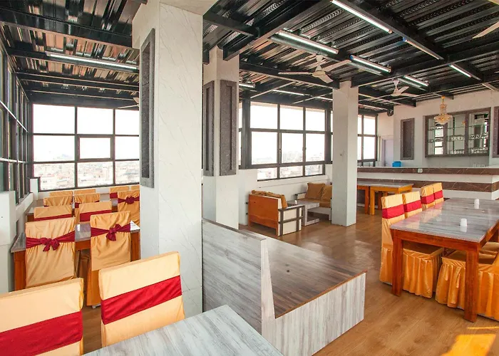 Hotel Oyo 818 Queen Tower Kathmandu